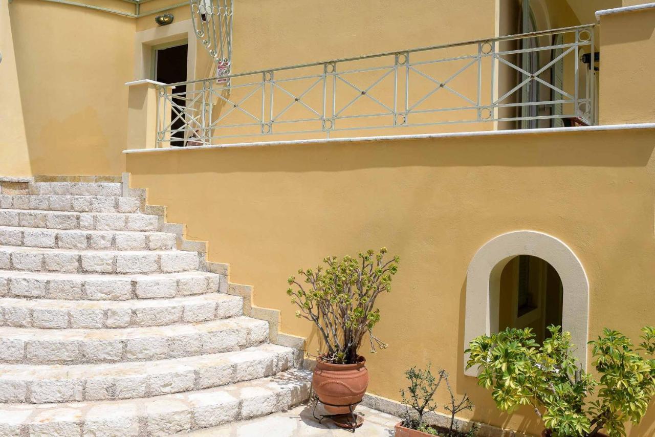 Sivilla * Nisaki (Corfu)